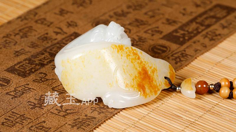 把一条40万的籽料手串卖给老板……