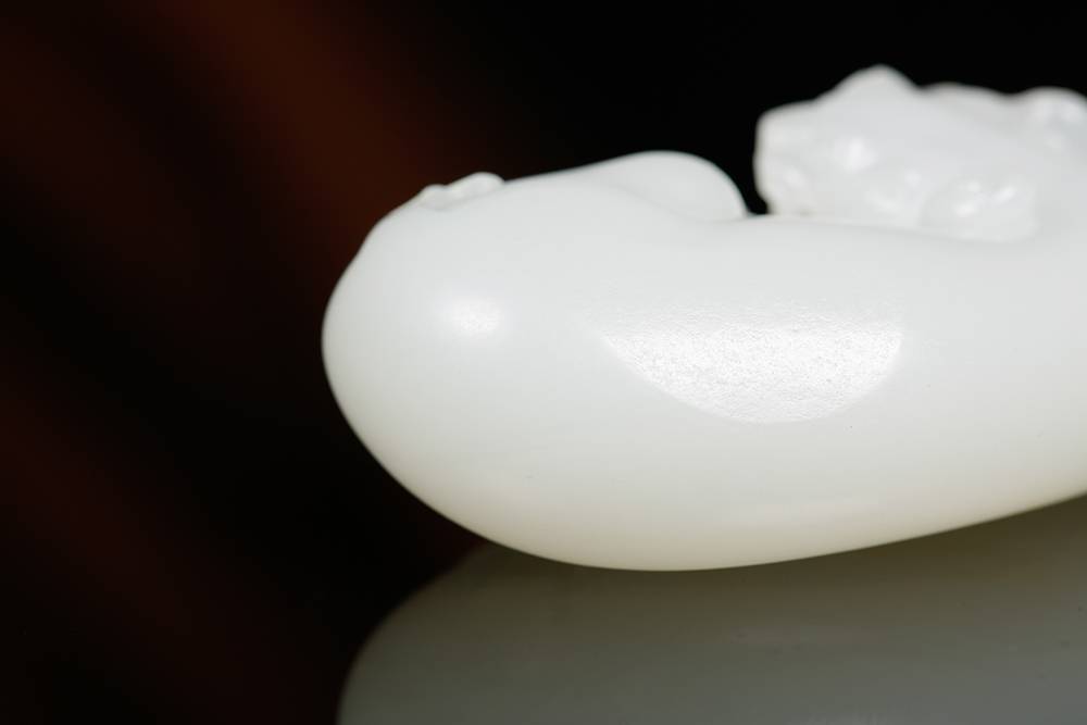 和田玉 【籽料】 貔貅 红皮 内包物無し1級品‼️ 【国家鑑定機関認可済】 和田玉 【籽料】 貔貅 红皮 内包物無し1級品‼️ 【国家鑑定