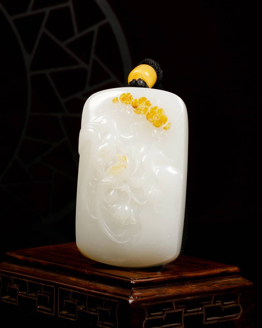 藏玉私洽丨赏当代花鸟，品俏色玉艺和田玉鉴定保养知识大全-藏玉网- 藏