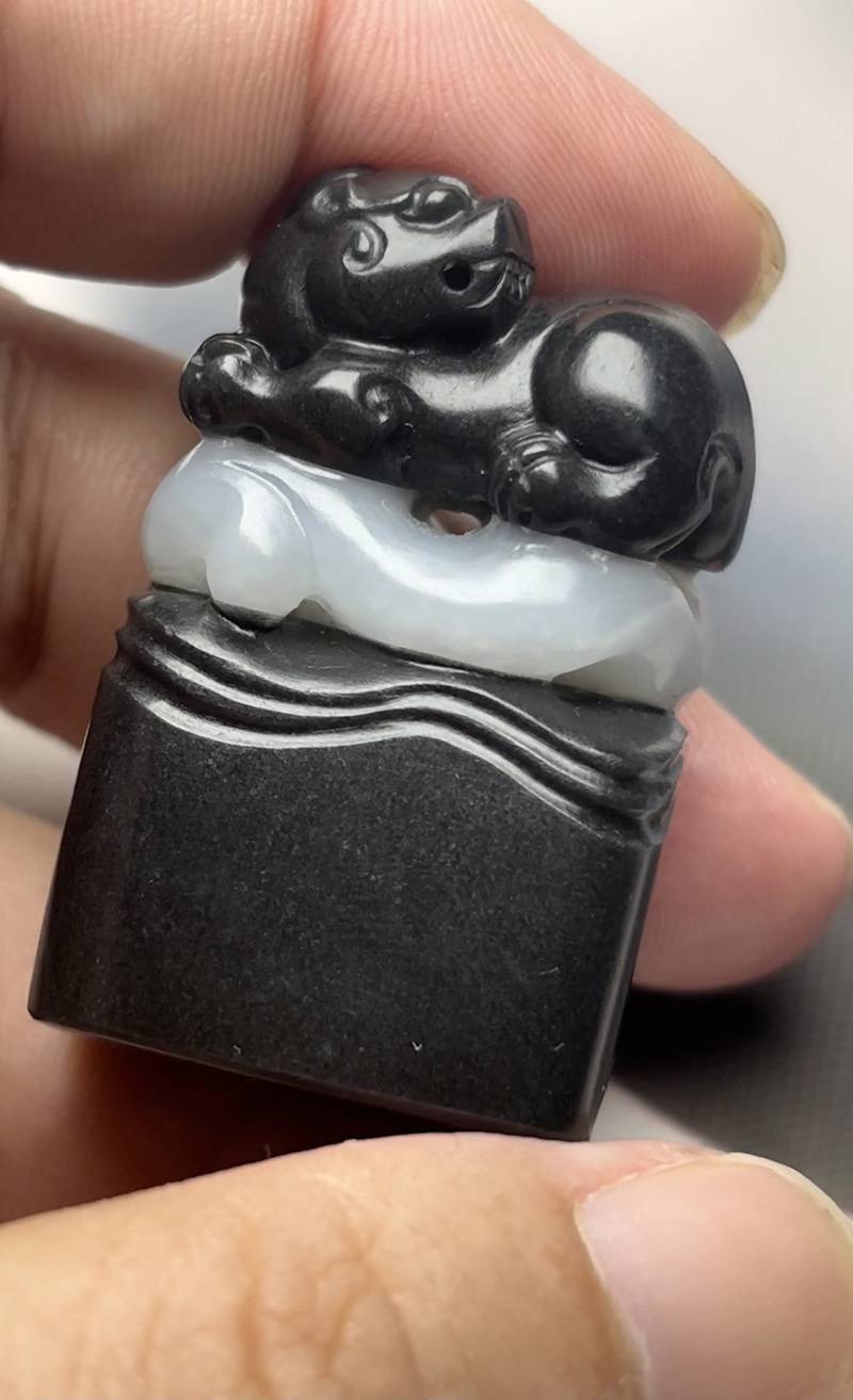 买了一个顶级一线天青花，没想到竟然是“高科技”产品！