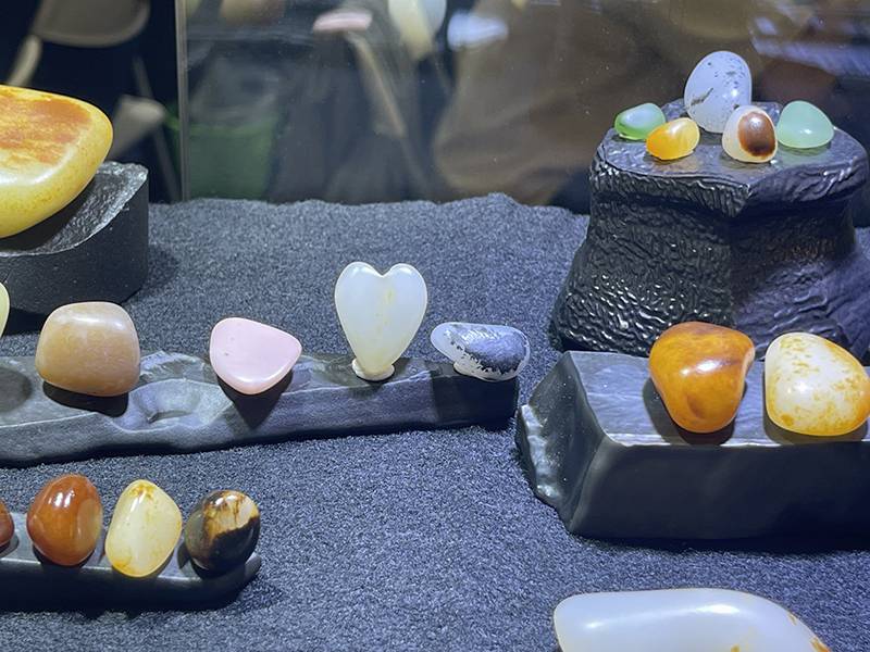 狗、狗、狗、狗，全是天狗奇石，最贵的1260万！