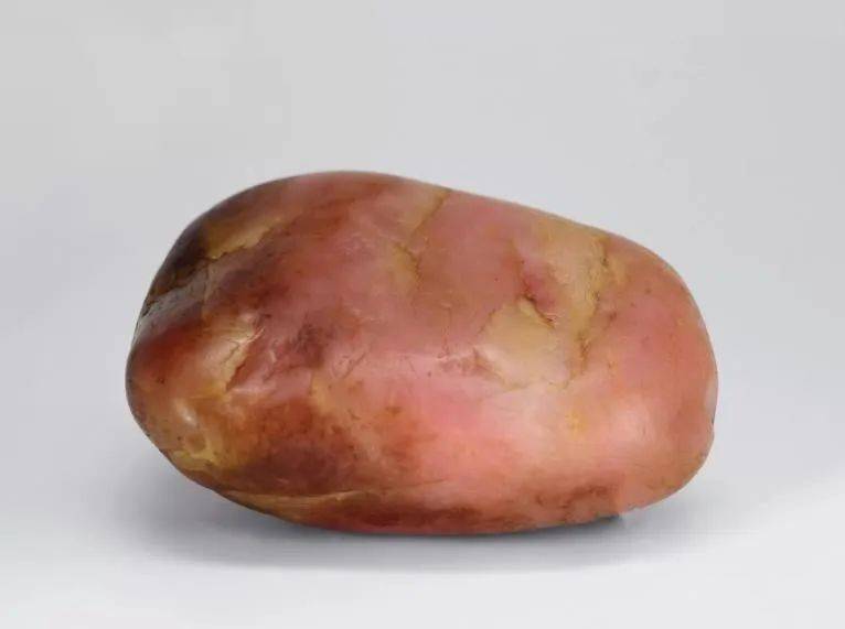 花300万买了一块像土豆的奇石籽料，这下亏惨了吧！