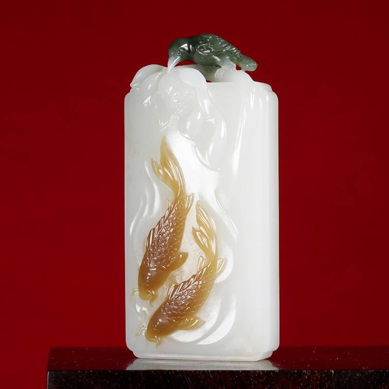 9000万元买的古玉亮出来，现场的人就吵疯了！到底谁说的对和田玉鉴定