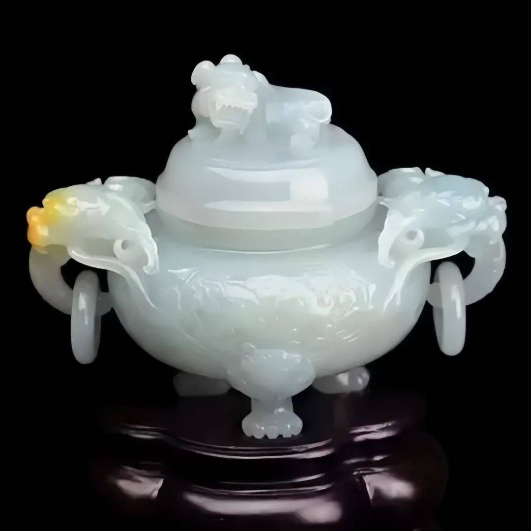 藏玉大盘点·玉雕七绝丨链悬薄胎纳山河，色错金银刻春秋