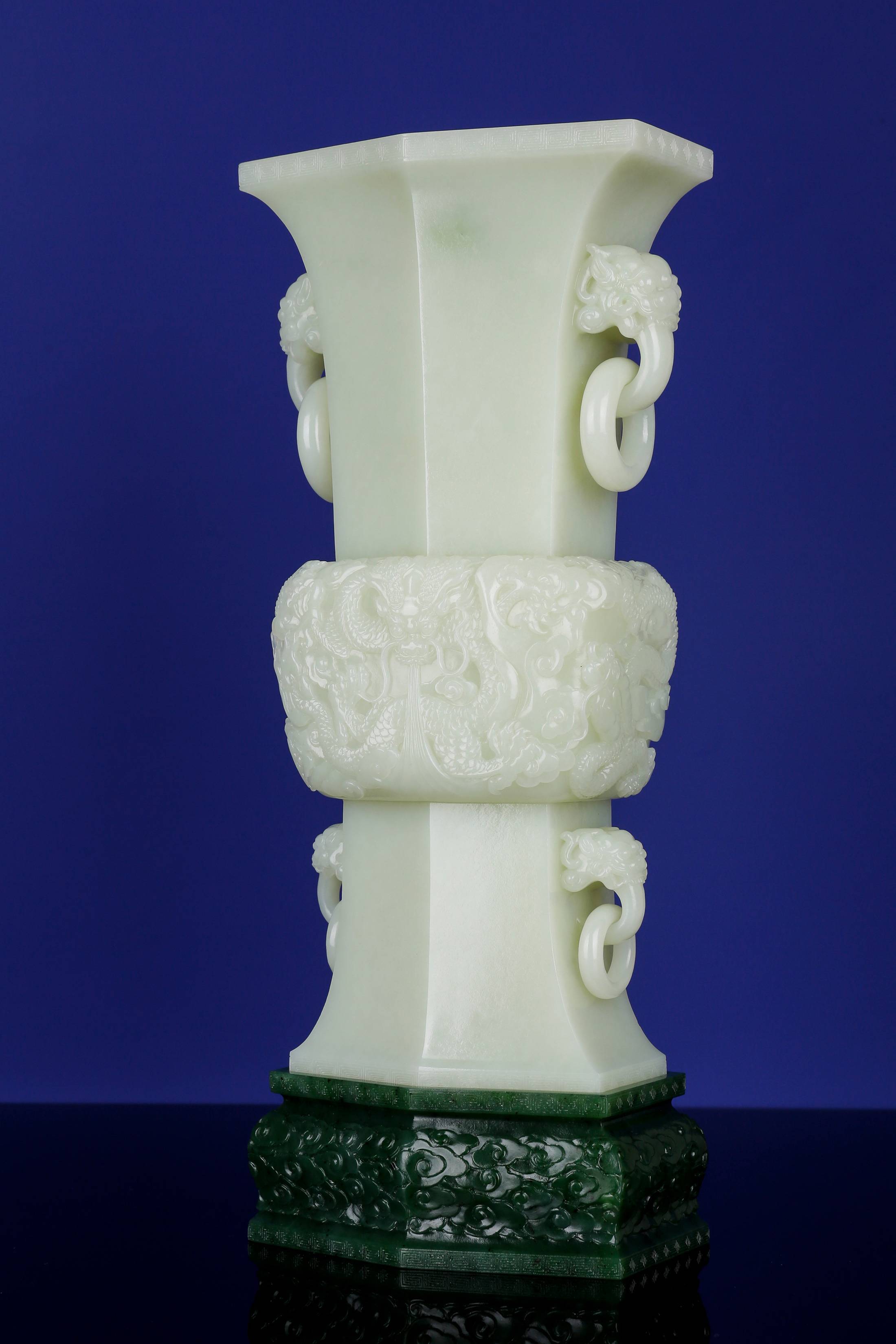 结缘赏丨藏玉标王《九龙花觚》和田玉鉴定保养知识大全-藏玉网- 藏玉