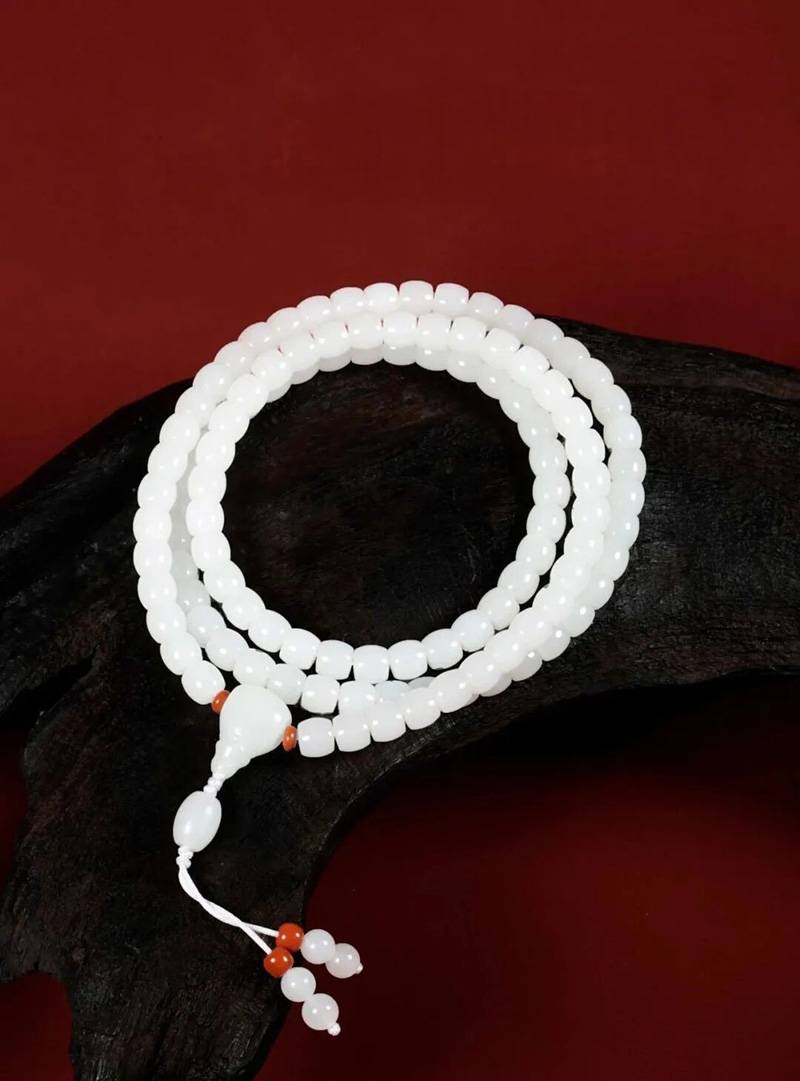 当羊脂白玉遇上糖白，这才是真正的顶流？和田玉鉴定保养知识大全-藏玉