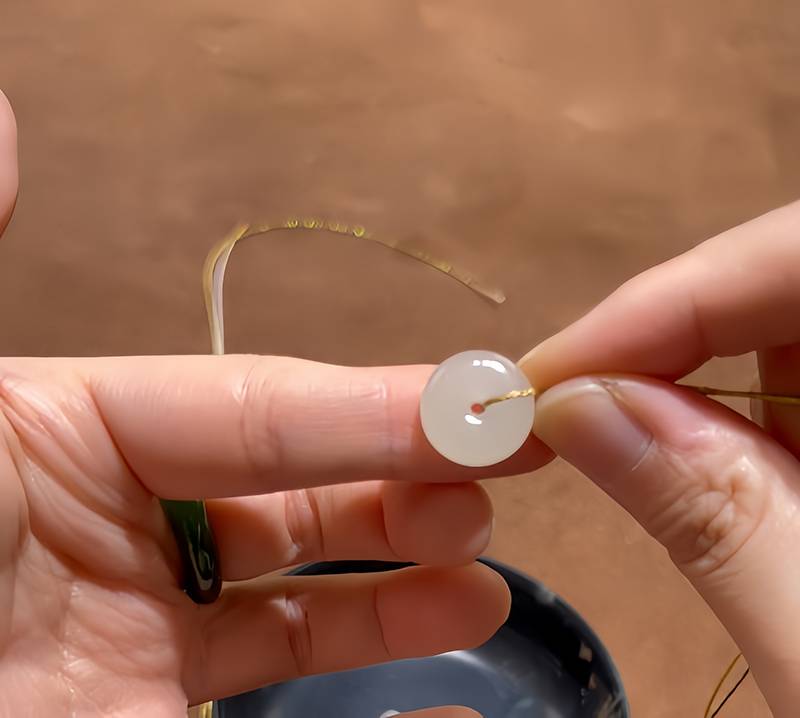 用一枚平安扣，编出你的专属好运手链！