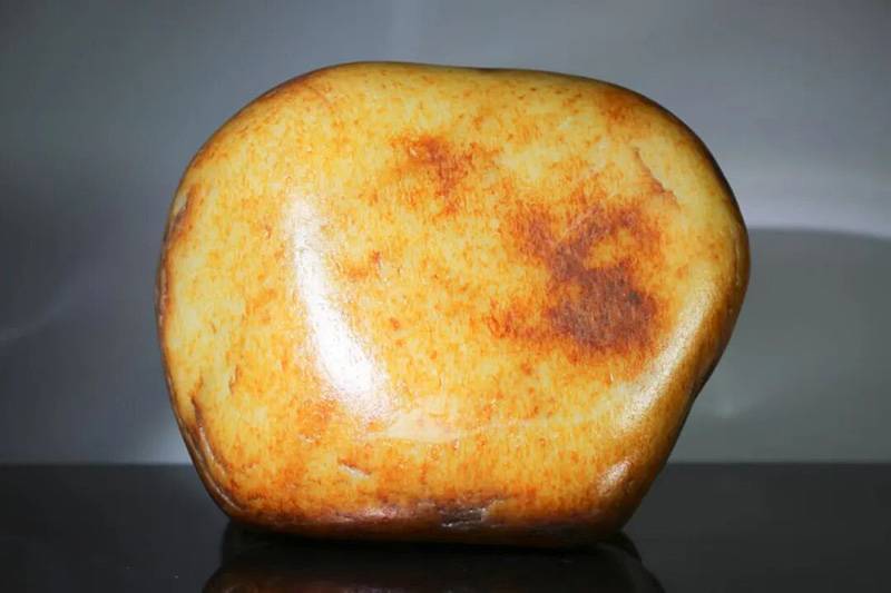 藏玉秋冬原石大拍 | 精品原石大赏（2）洒金皮下出细肉