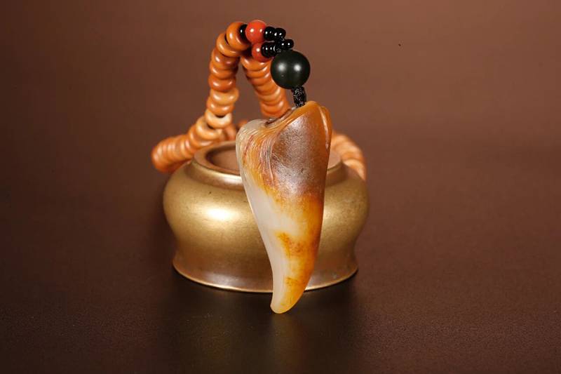 有瑕疵的玉雕到底能不能买？