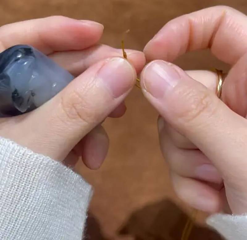 跟夕汐学编串 | 牛鼻孔挂绳实用编法