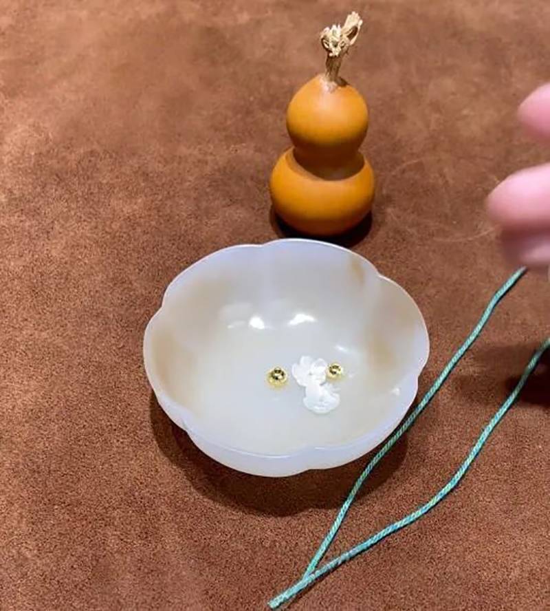 跟夕汐学编串  |  葫芦小挂件实用编法