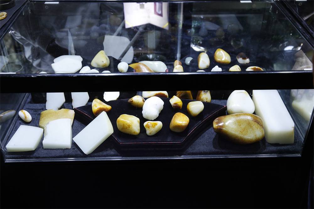 玉商年终算账：一共赚了多少钱？没想到赚最多的竟是他！