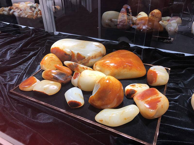 红玉真存在吗？揭秘籽料圈最贵、最快、最具争议的7种籽料