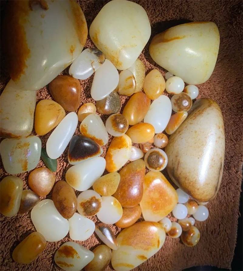 找出里面最贵的籽料！