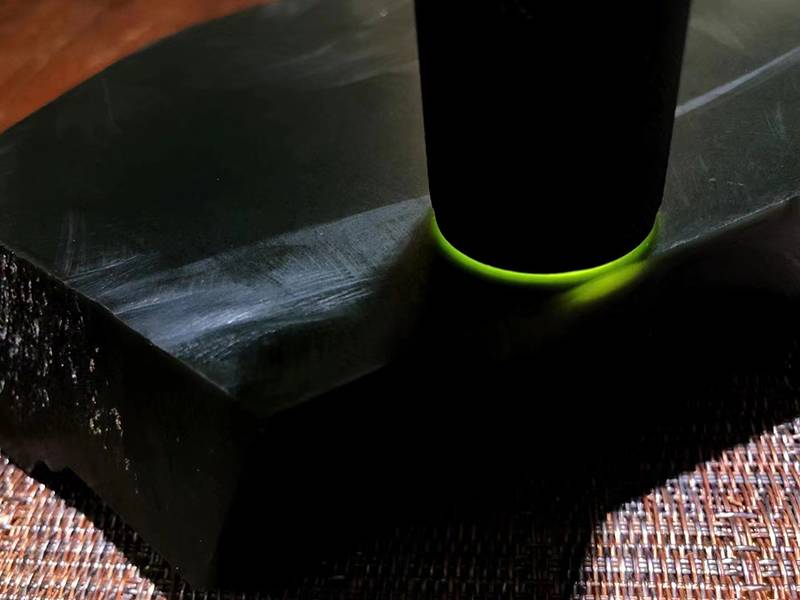 连马云都收藏的黑羊脂，到底是什么玉！很多人都搞错了