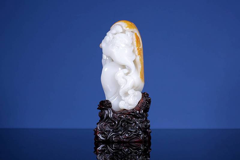 藏玉三月十佳拍品：掌心温润处，情绪自可安