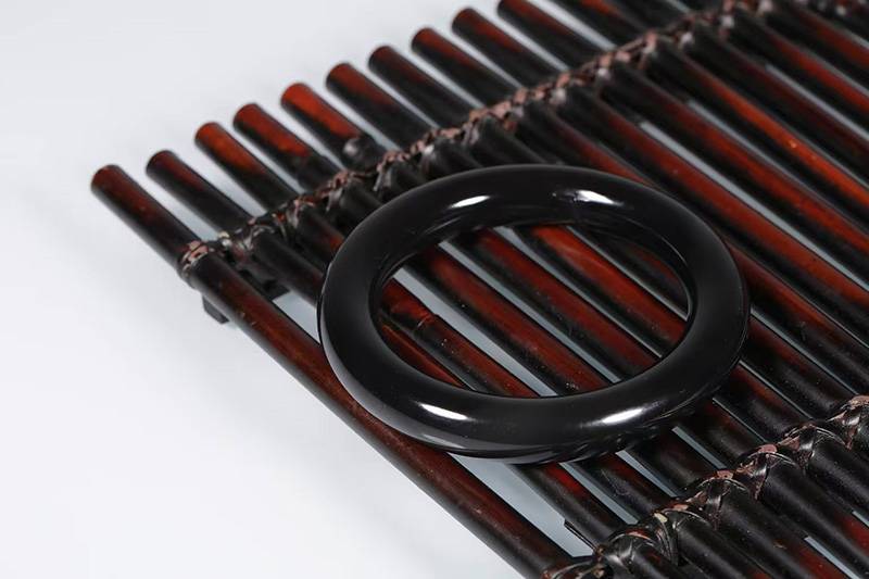 低调奢华，和田玉里一款隐藏的高级色！懂的人都在悄悄收