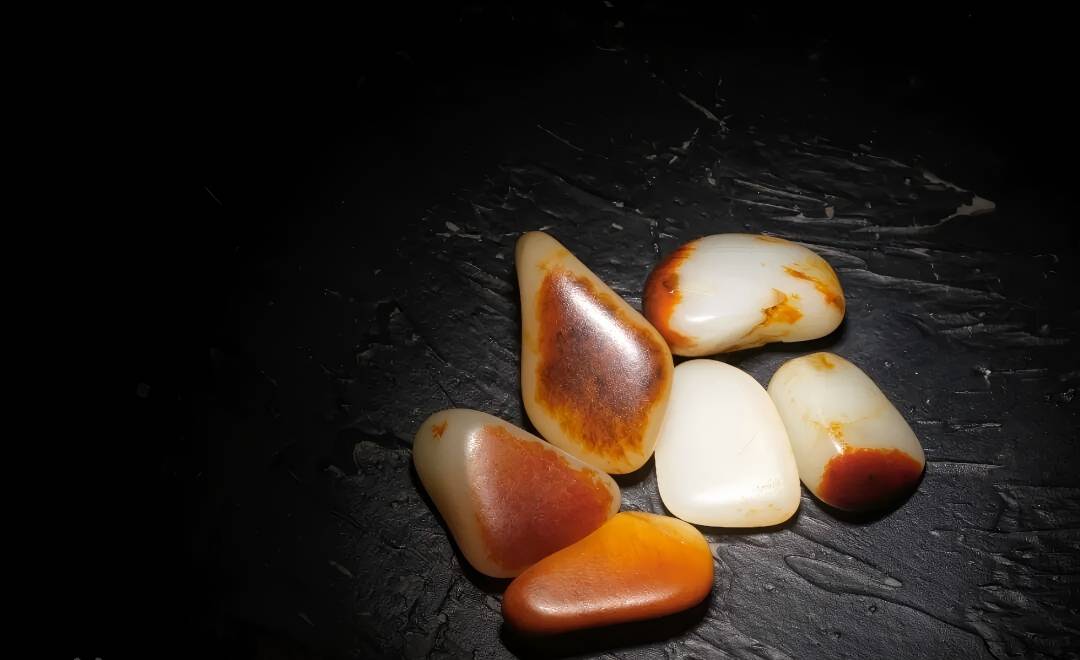 克价不止破万！这6种顶级籽料，是和田玉圈的收藏硬通货