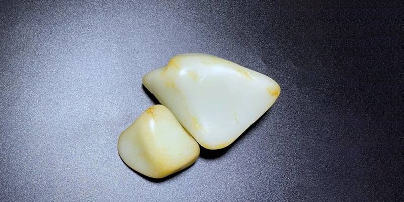 2000万的洒金皮籽料是什么样的？看完才知道，原来洒金皮这么高级！