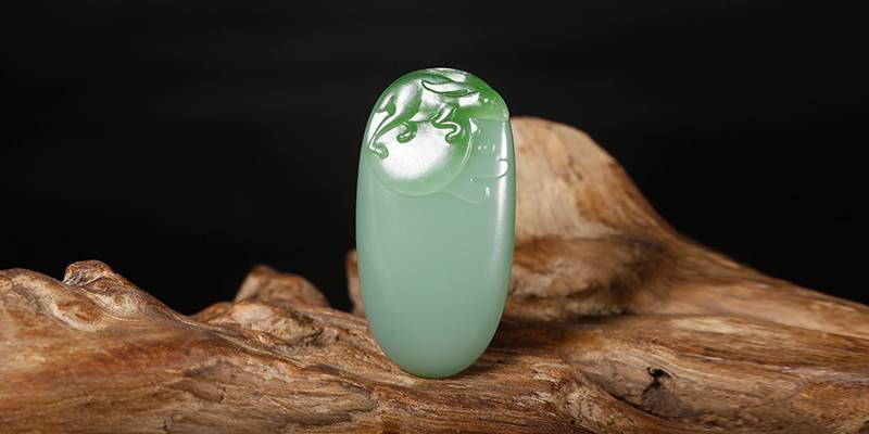 千万的碧玉手镯出现了，碧玉颜色到底有哪些？