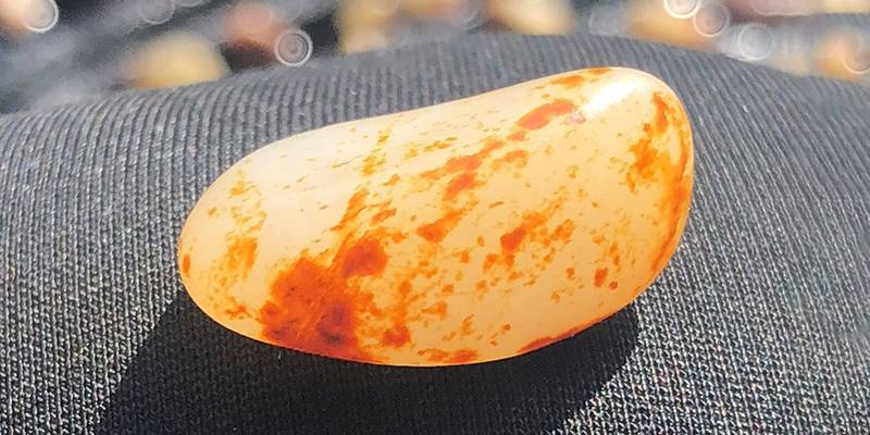 藏家说丨一块和田籽料，两千年的审美答案
