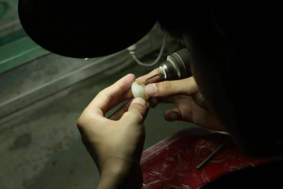 玉雕师失业潮要来了？你怎么看？