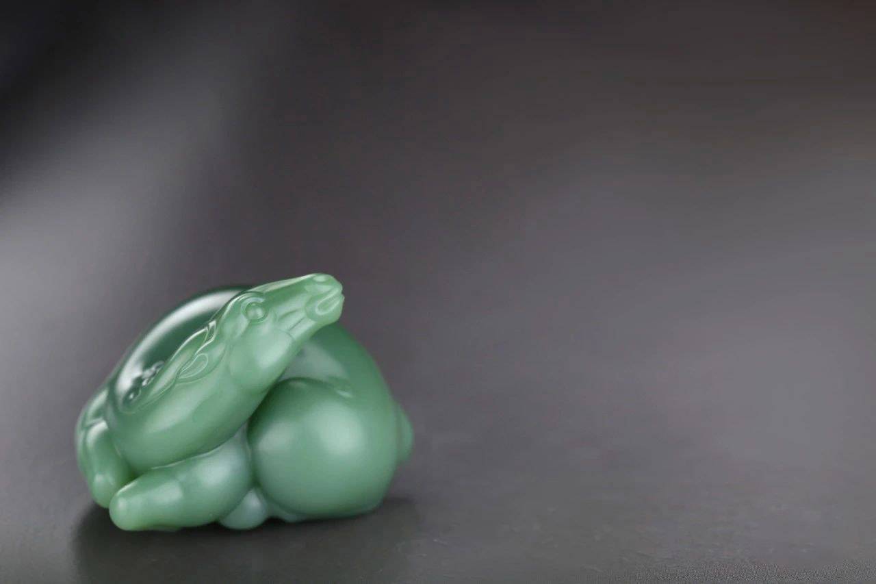 中国古美術 岫玉雕 仙女像 鹿 翡翠 彫刻 置物 圣诞节，一只走进玉雕的仙鹿！和田玉鉴定保养知识大全-藏玉网