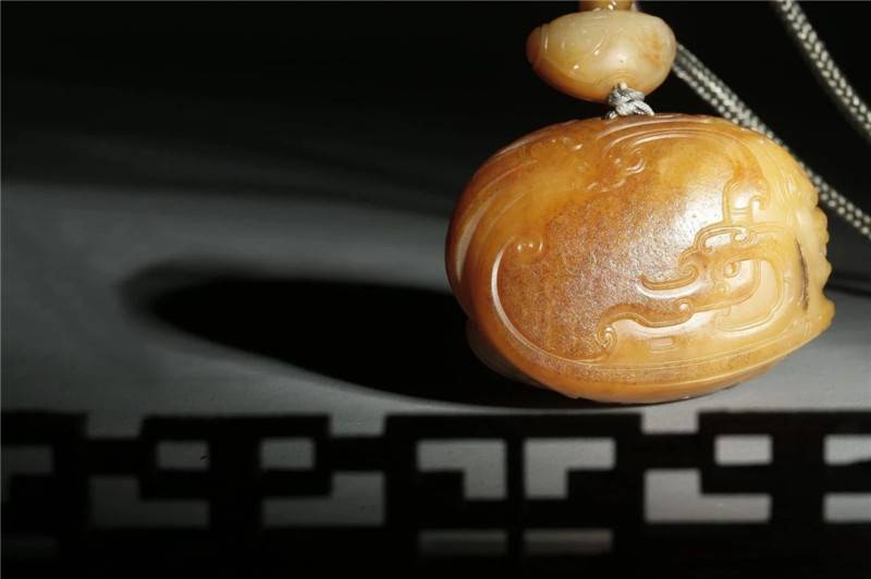 今年100万买的玉，十年后能值多少钱？答案让我震惊了！