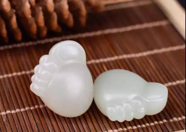 知“足”是福：原来这种题材的和田玉才是最能带来福气的