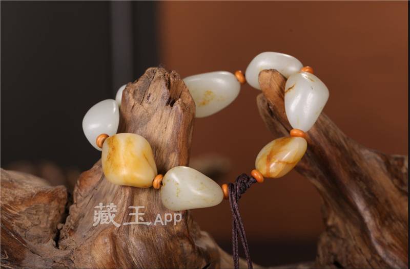 花50万竟然买回一条假手串？玩和田玉手串一定要注意这些！