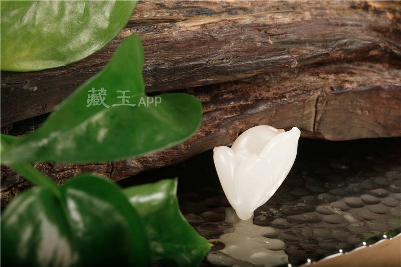 爱玉的女人不一般，爱和田玉的女人不平凡！