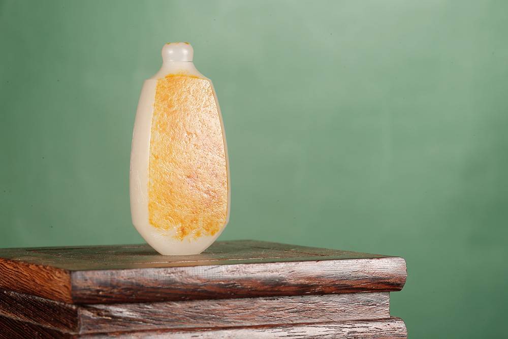 臻品丨秋韵•鼻烟壶，新疆和田籽料，邀您共赏和田玉鉴定保养知识大全-藏