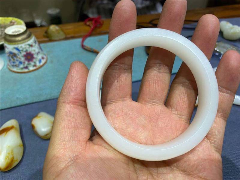  和田玉手镯：怎样才能实现价值的质变？
