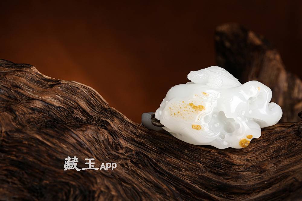 几百万买了件冒牌和田玉雕！和田玉投资收藏需要注意的事