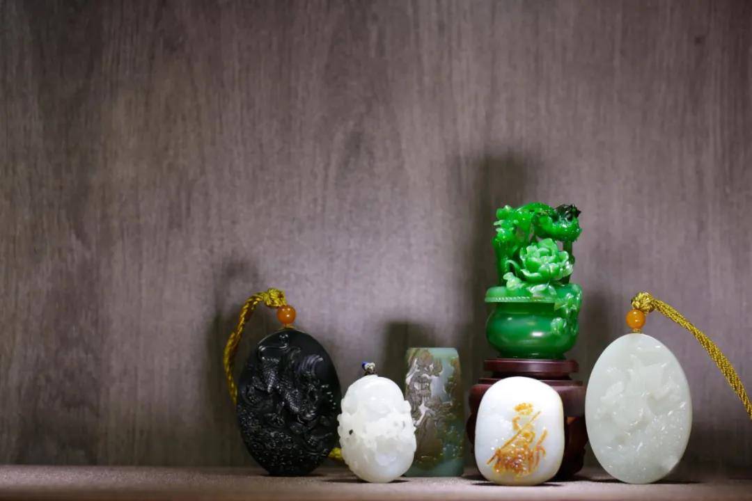 妖艳且多变！和田玉的B面，你知道么？