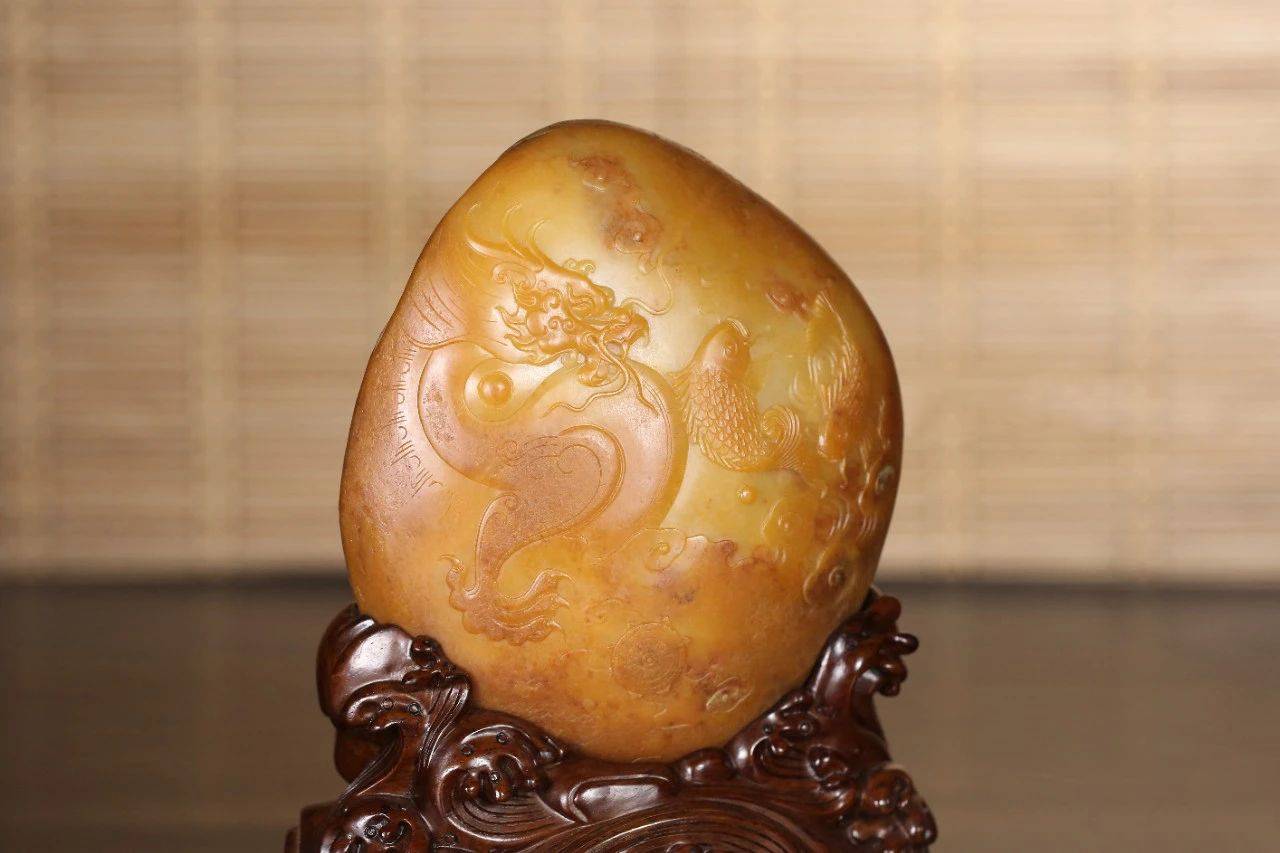 年年有“鱼”！这样的和田玉雕吉祥物，你喜欢吗？和田玉鉴定保养知识大全