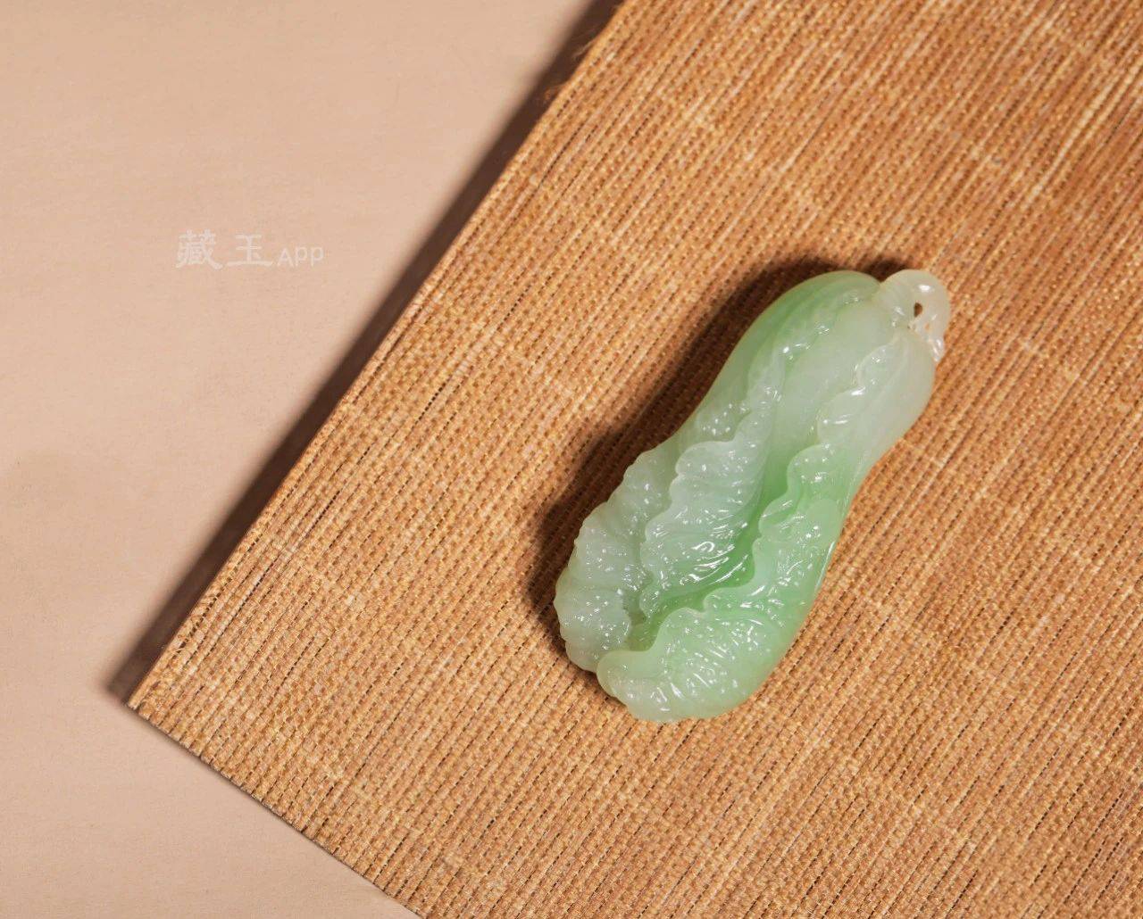 和田玉圈的“白菜”，为啥如此惹人爱？