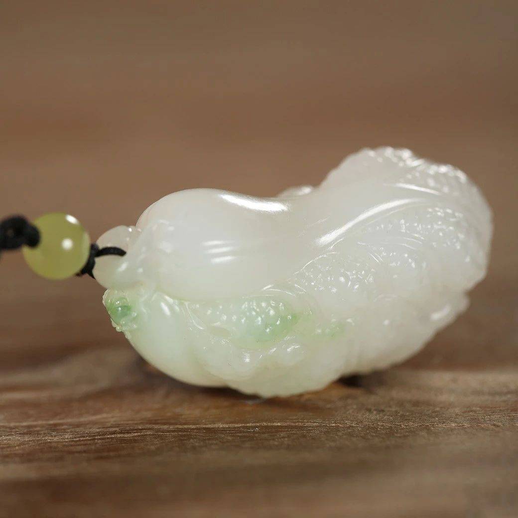 置物 白菜 中国和田玉？ 和田玉玉白菜纳百财碧玉、白玉、黄玉集合_和田玉收藏_资讯中心_