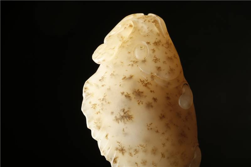 和田玉"水草沁"全面科普,籽料的"身份证"到底怎么看和田玉鉴定保养