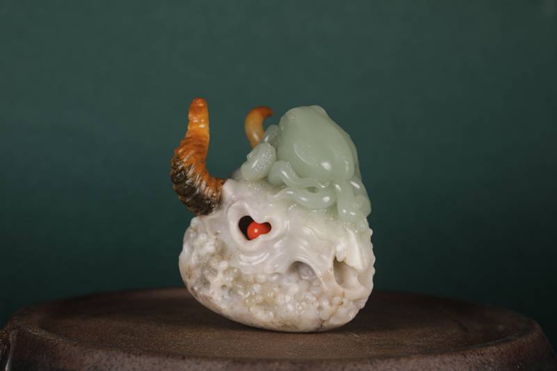 据说，跟玩玉人绝交的最好方法，就是给他的玉估价！