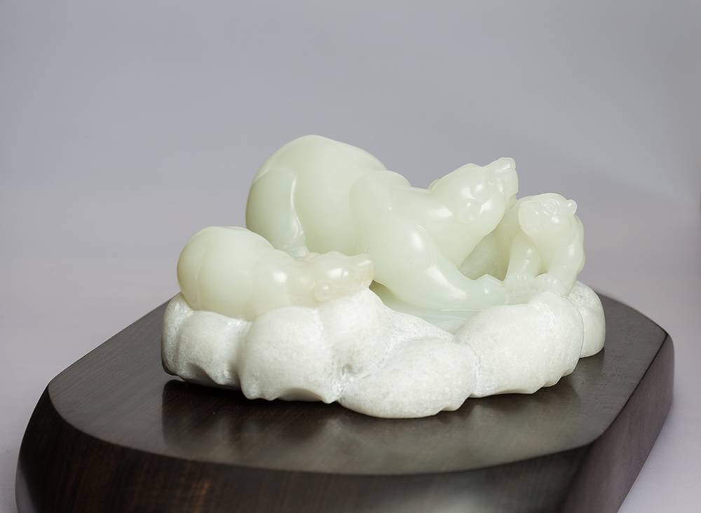 战报丨藏玉直播“冯钤的动物世界作品展”精品拍落槌