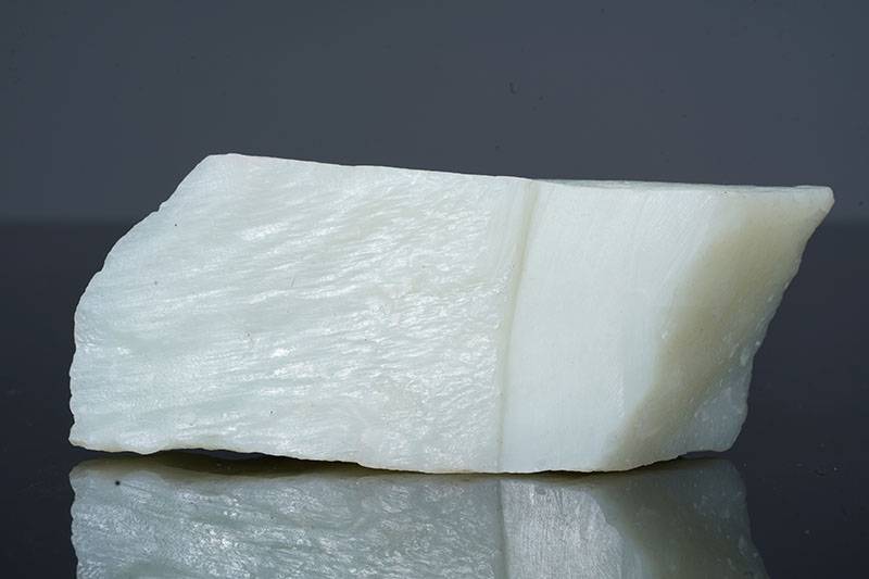 好玉出新疆，于田有羊脂！