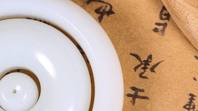 2000万的籽料切出一件玉镯！！